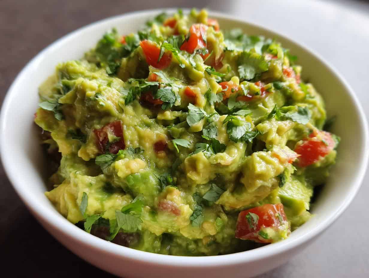 Easy Avocado Guacamole