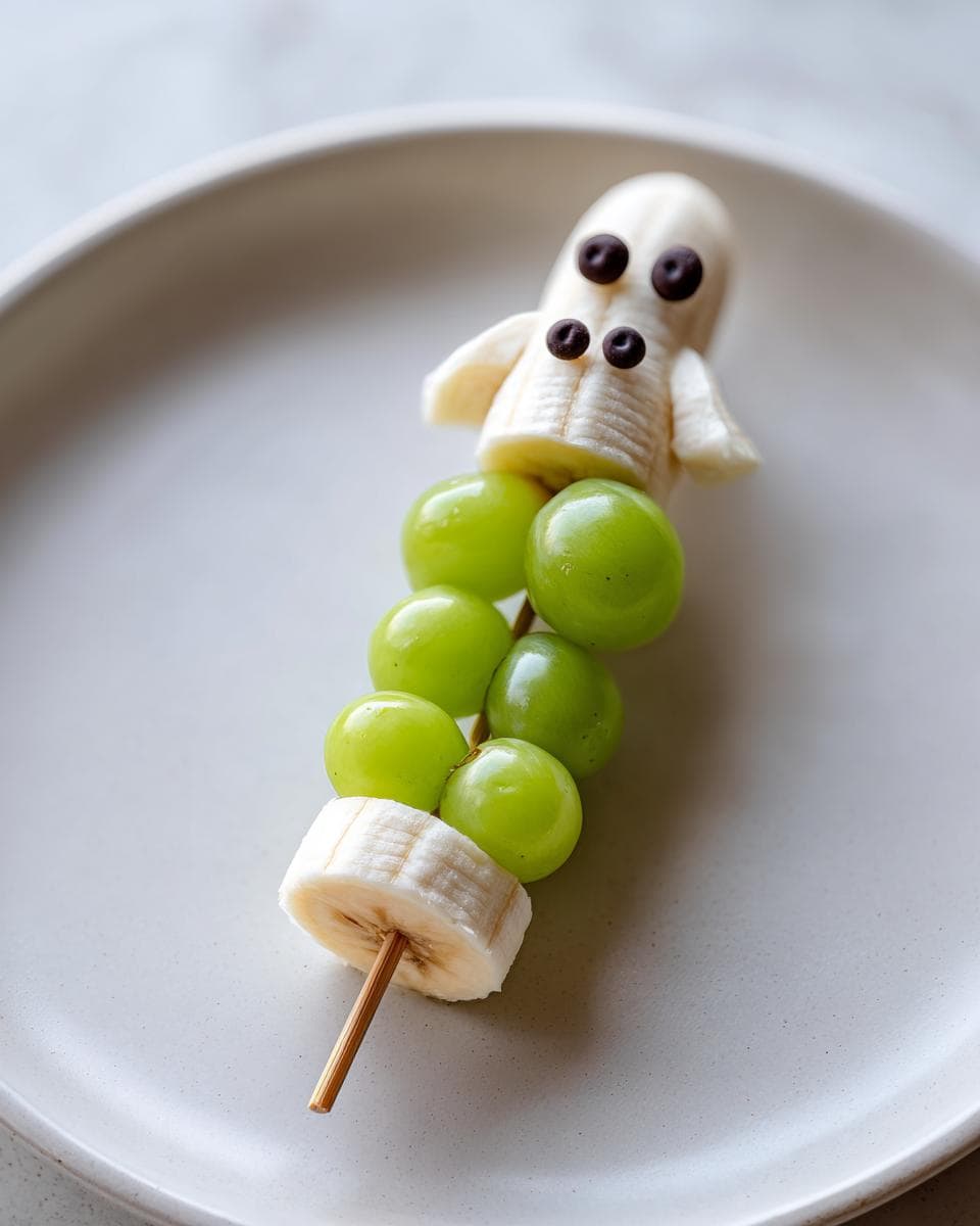 Ghost Fruit Skewers Halloween Snack - detail 1