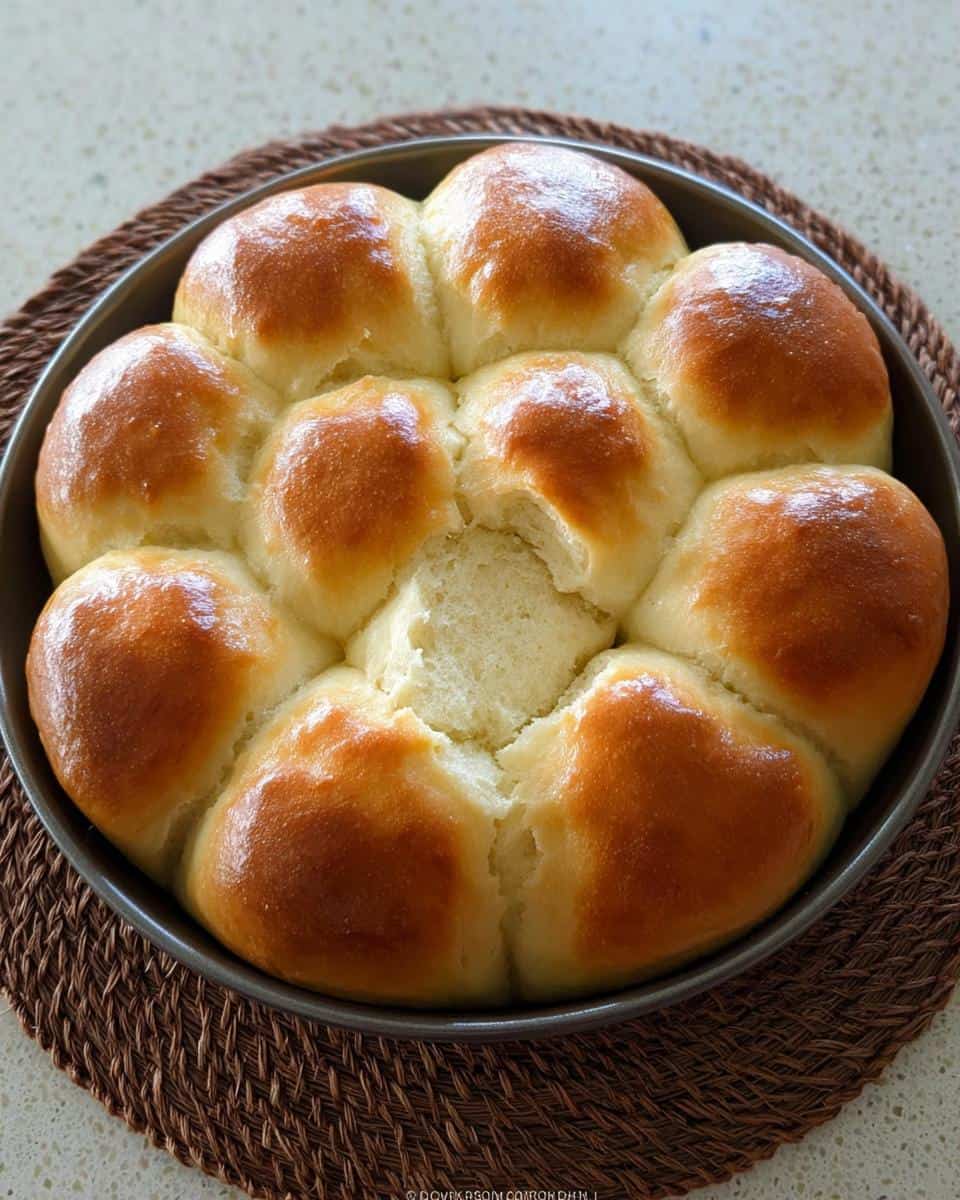 Pull-Apart Gluten-Free Dinner Rolls - detail 1