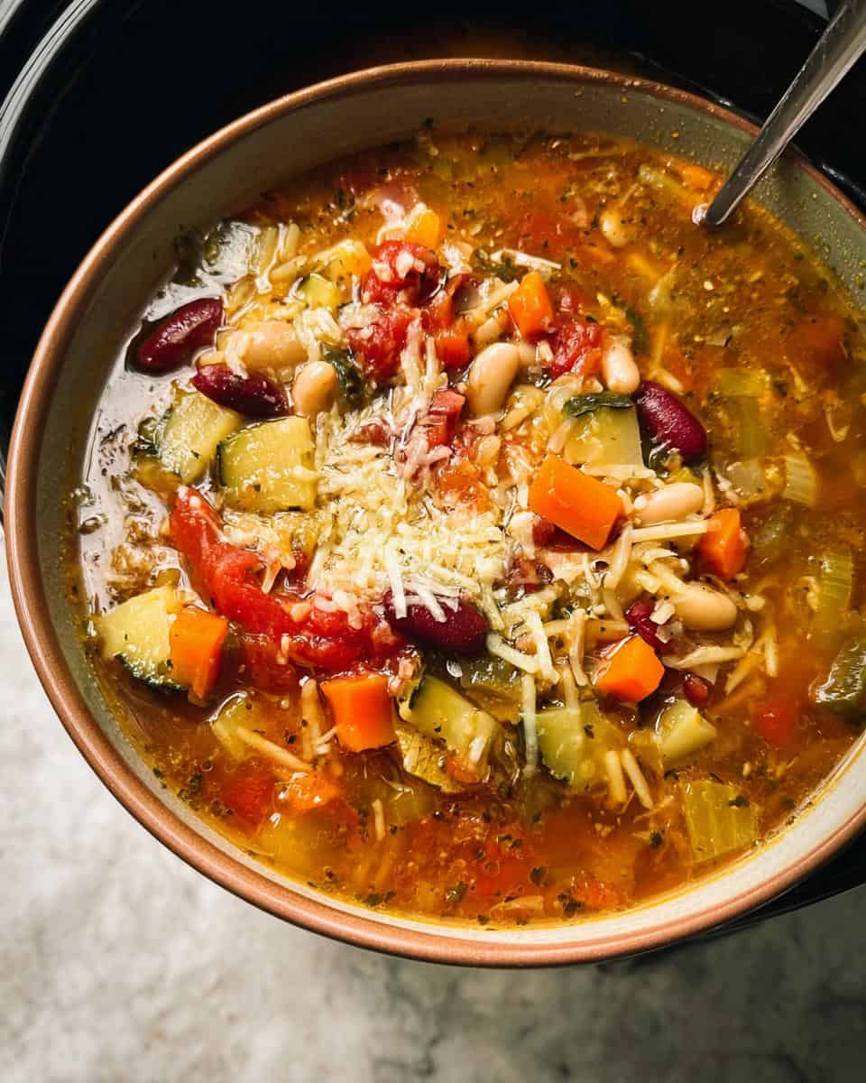 slow cooker minestrone - detail 2