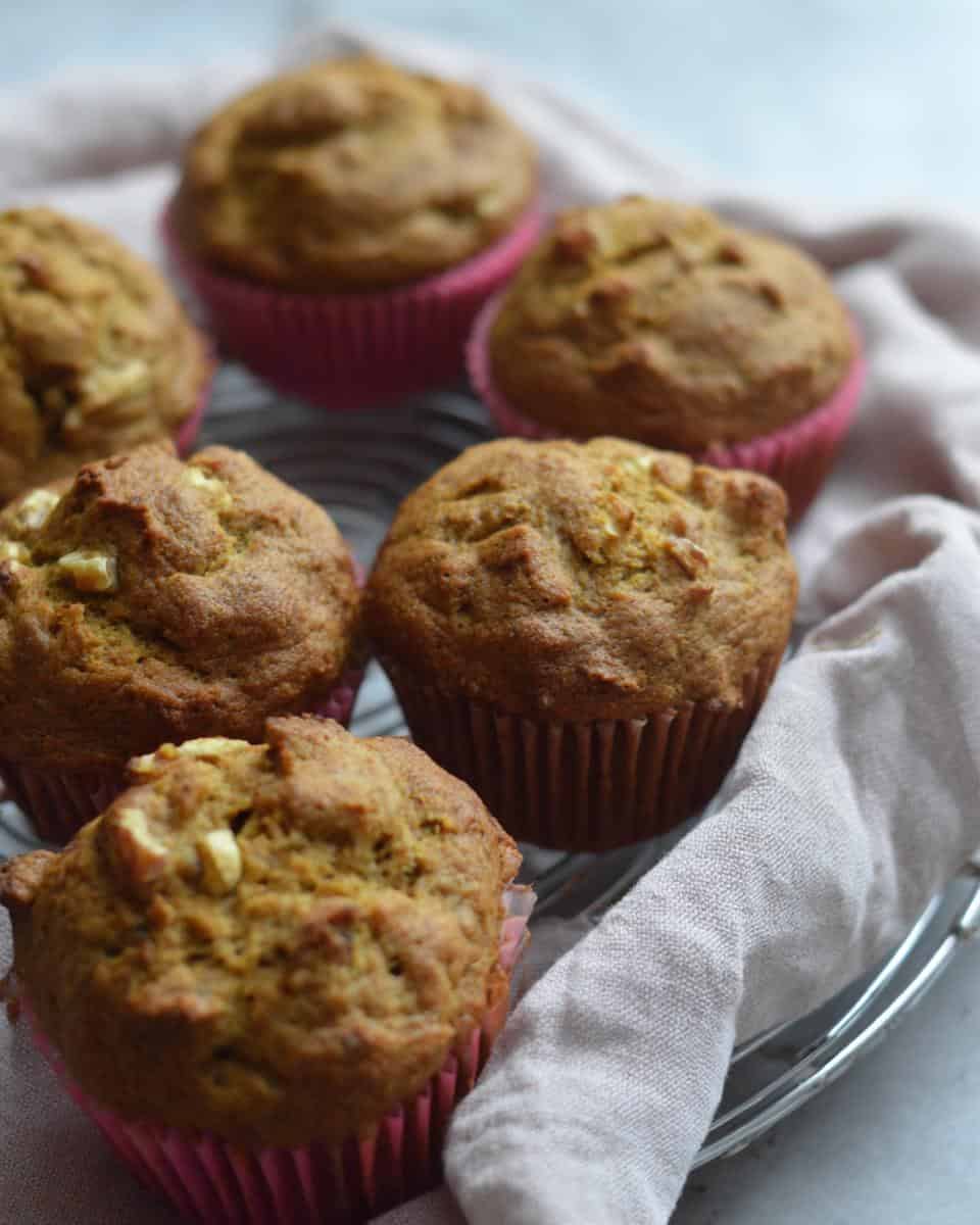 Whole Wheat Banana Walnut Muffins - detail 2
