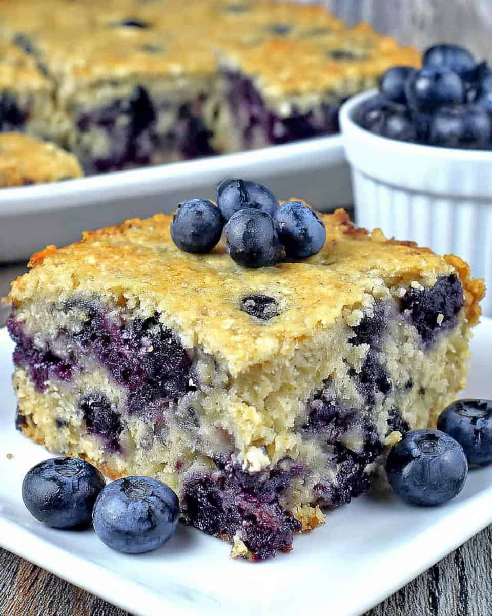 Delicious Blueberry Yogurt Oat Breakfast Cake Recipe - detail 1